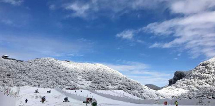 2021金佛山滑雪、金佛寺祈福温泉、情景剧表演二日游